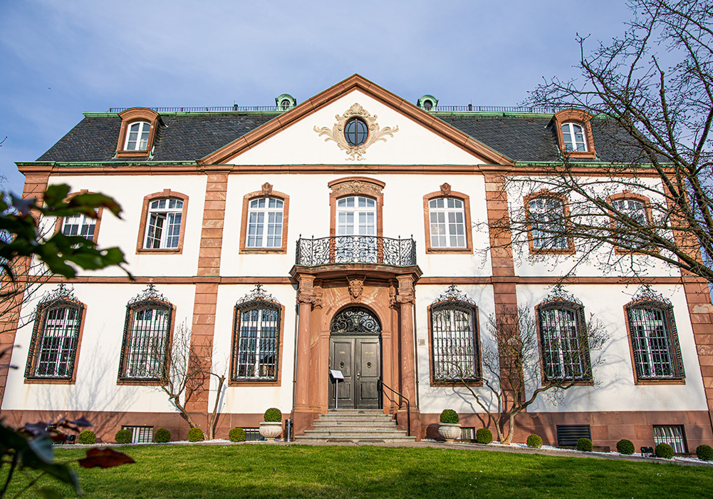 Gebäude, Villa, Fassade, Turm, Garten