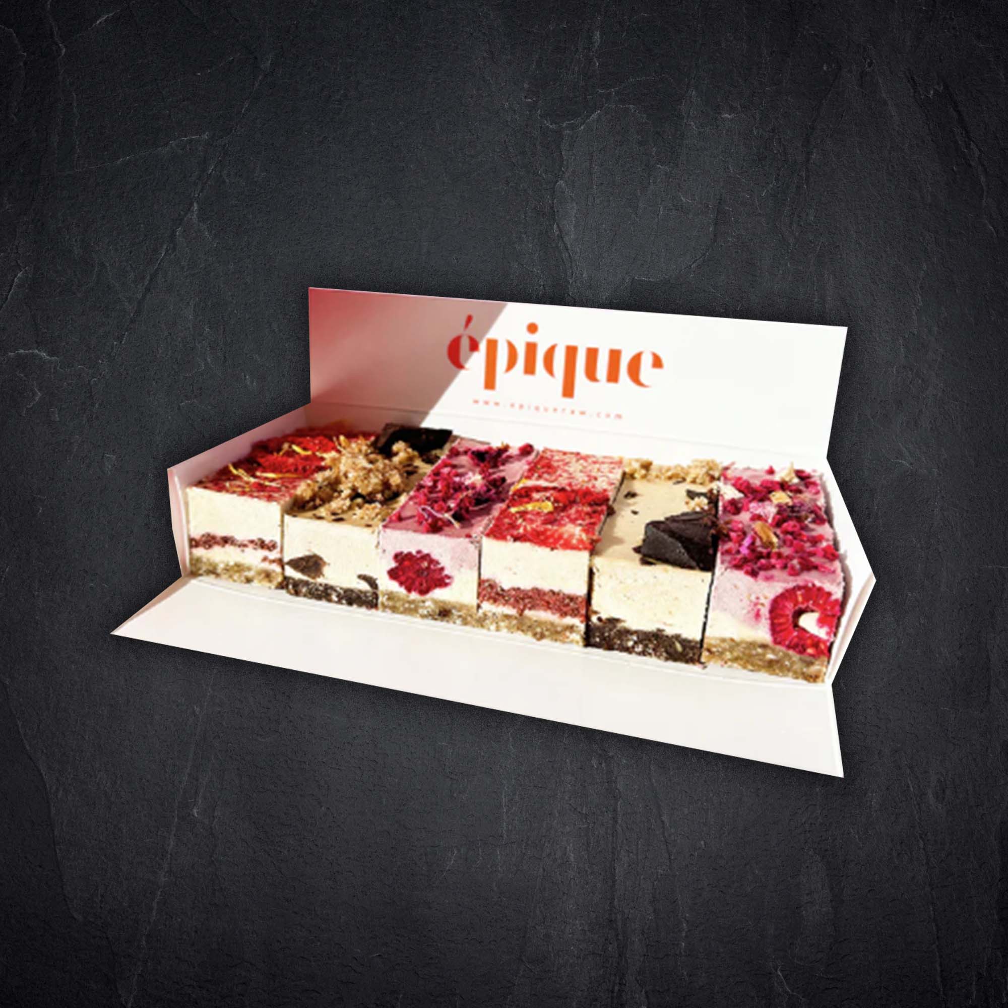 Kuchen, Beeren, Käse-Sahne, Kuchenstücke, Verpackungskarton