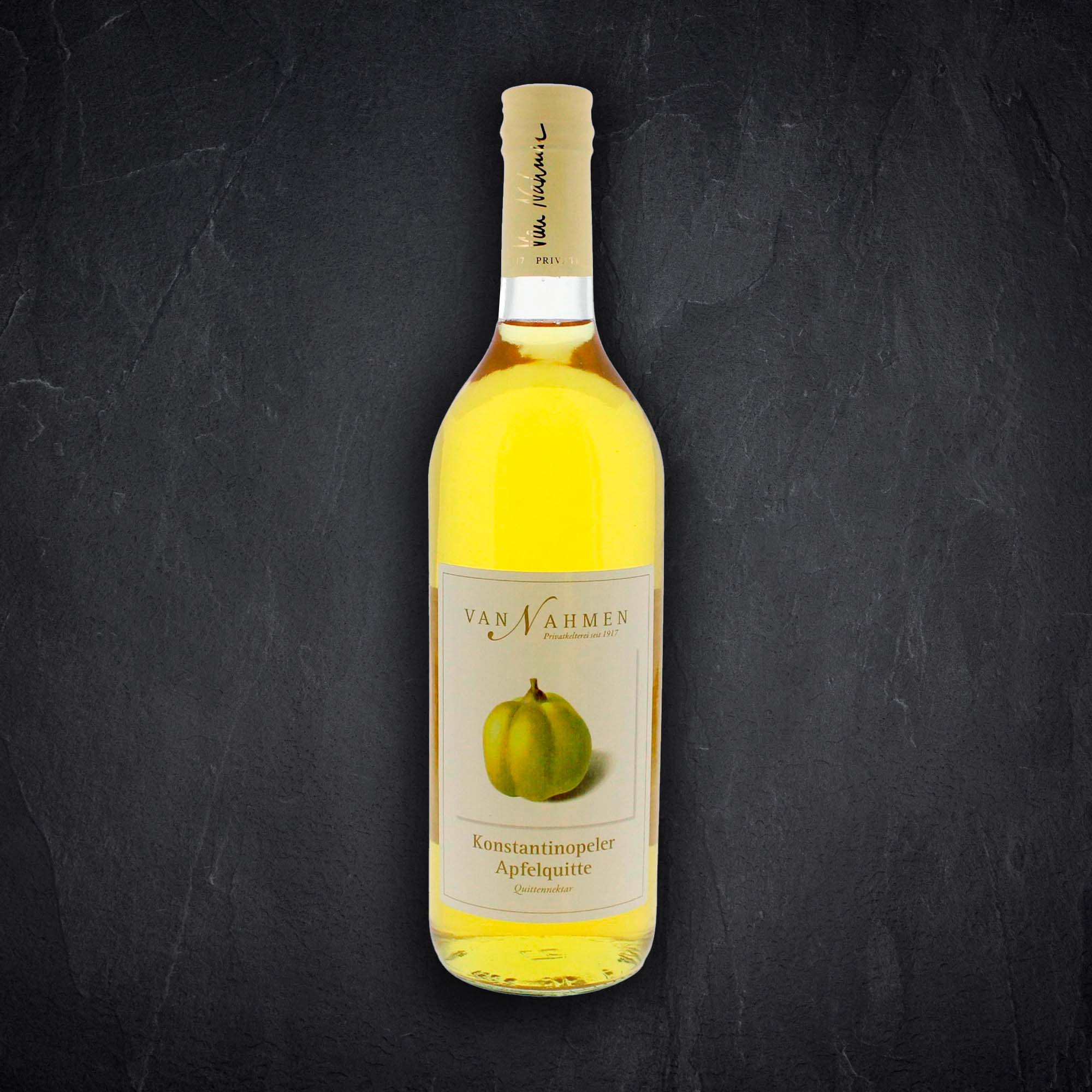 Flasche mit Alkoholischem Getränk Produktbild: Flasche mit Alkoholischem Getränk