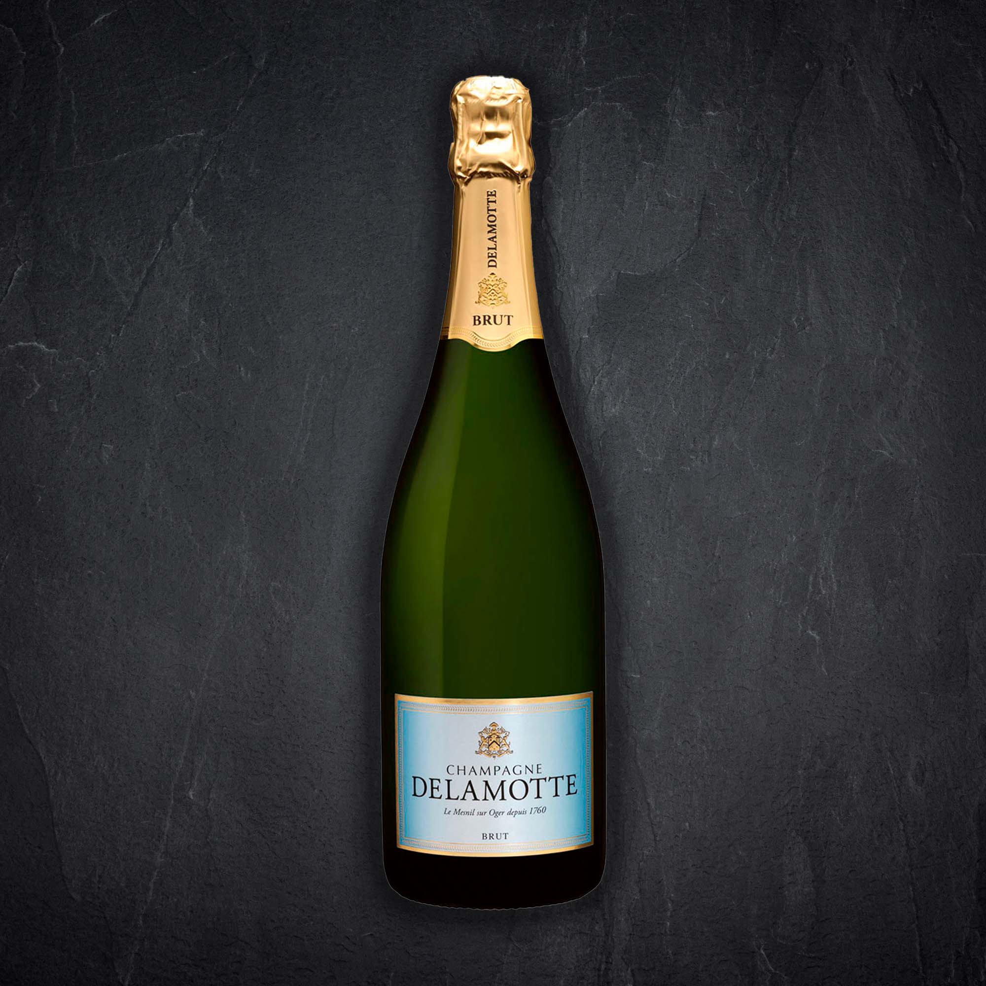 Flasche mit Alkoholischem Getränk Produktbild: Flasche mit Alkoholischem Getränk