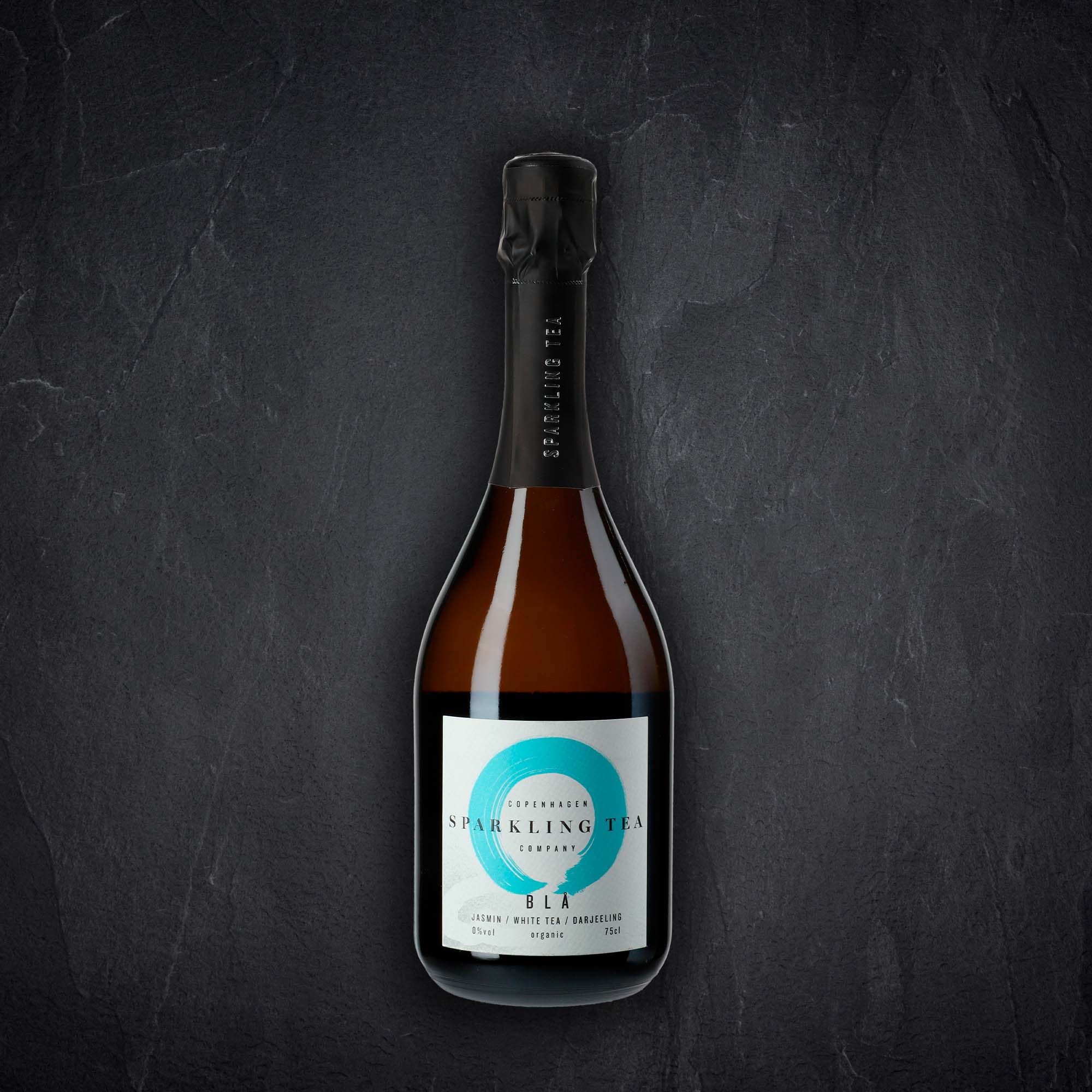 Produktbild: Flasche mit Alkoholischem Getränk